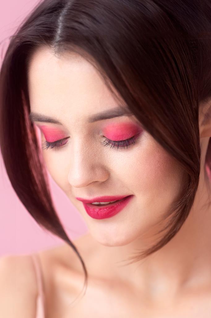 (KIRILABİLİR) 9'lu Light Nude Sedefli Ve Mat Içerikli Far Paleti