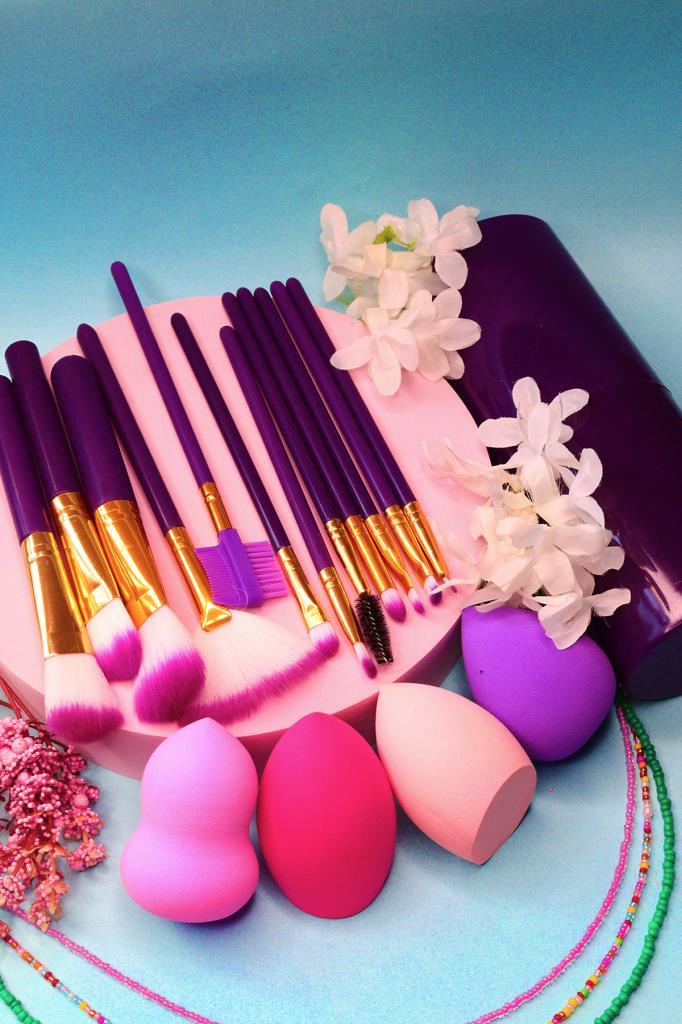 2'li Makyaj Fırçası Seti 12'li Makyaj Fırça Seti Silindir Fırça Mor + 4'lü Armut Sünger