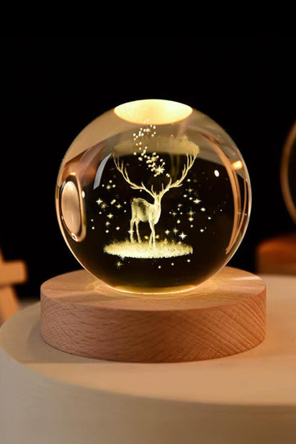 Ahşap Tabanlı Geyik Figürlü LED Işıklı Küre
