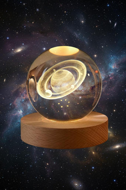 Ahşap Tabanlı Satürn Figürlü LED Işıklı Küre