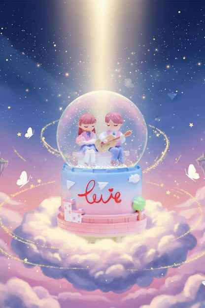 Bankta Gitar Çalan Sevgili Figürlü Müzikli LED Işıklı Kar Küresi