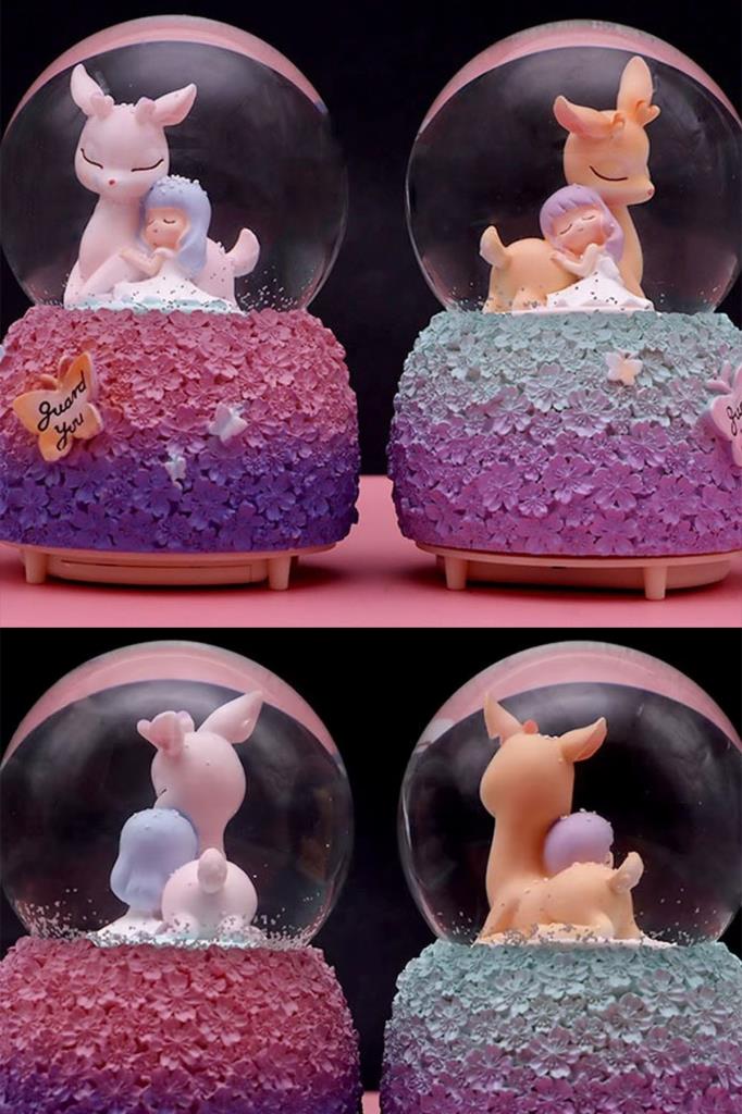 Kahverengi Ceylan Figürlü Müzikli LED Işıklı Kar Küresi